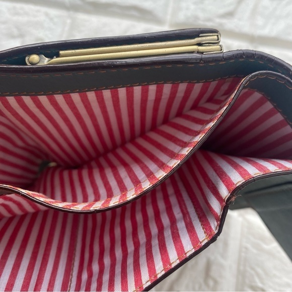 Vintage Nest by Anthropologie green Leather Card trifold Wallet - Picture 5 of 8